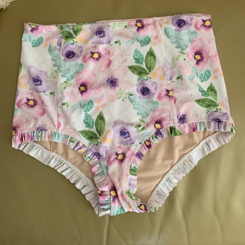 Kortni Jeane Ruffle Around Bottoms